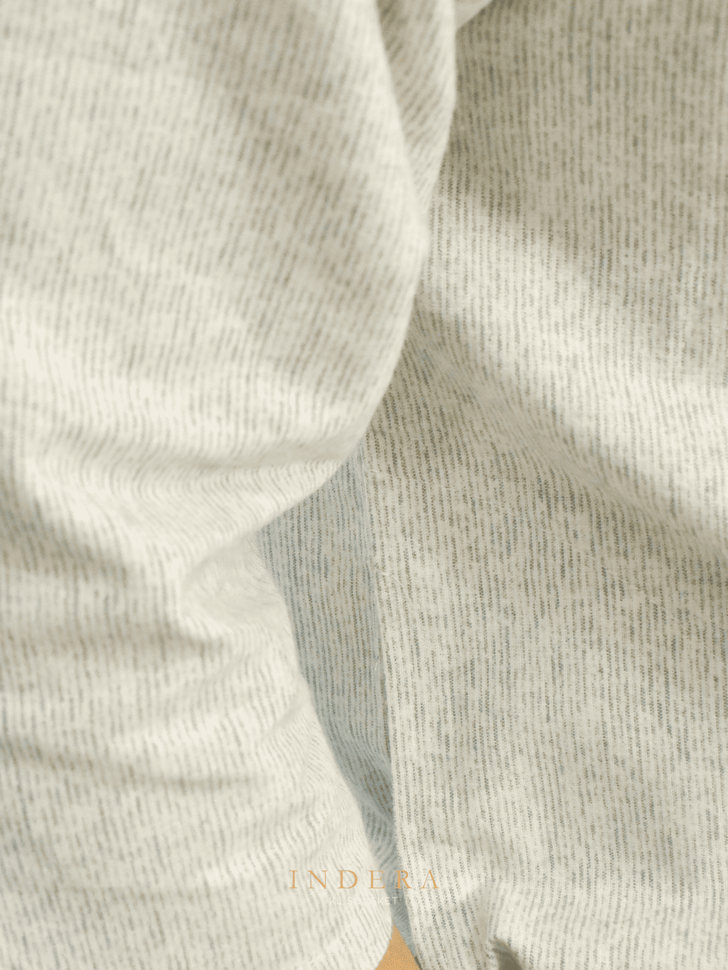 Indera Unisex Top 2026