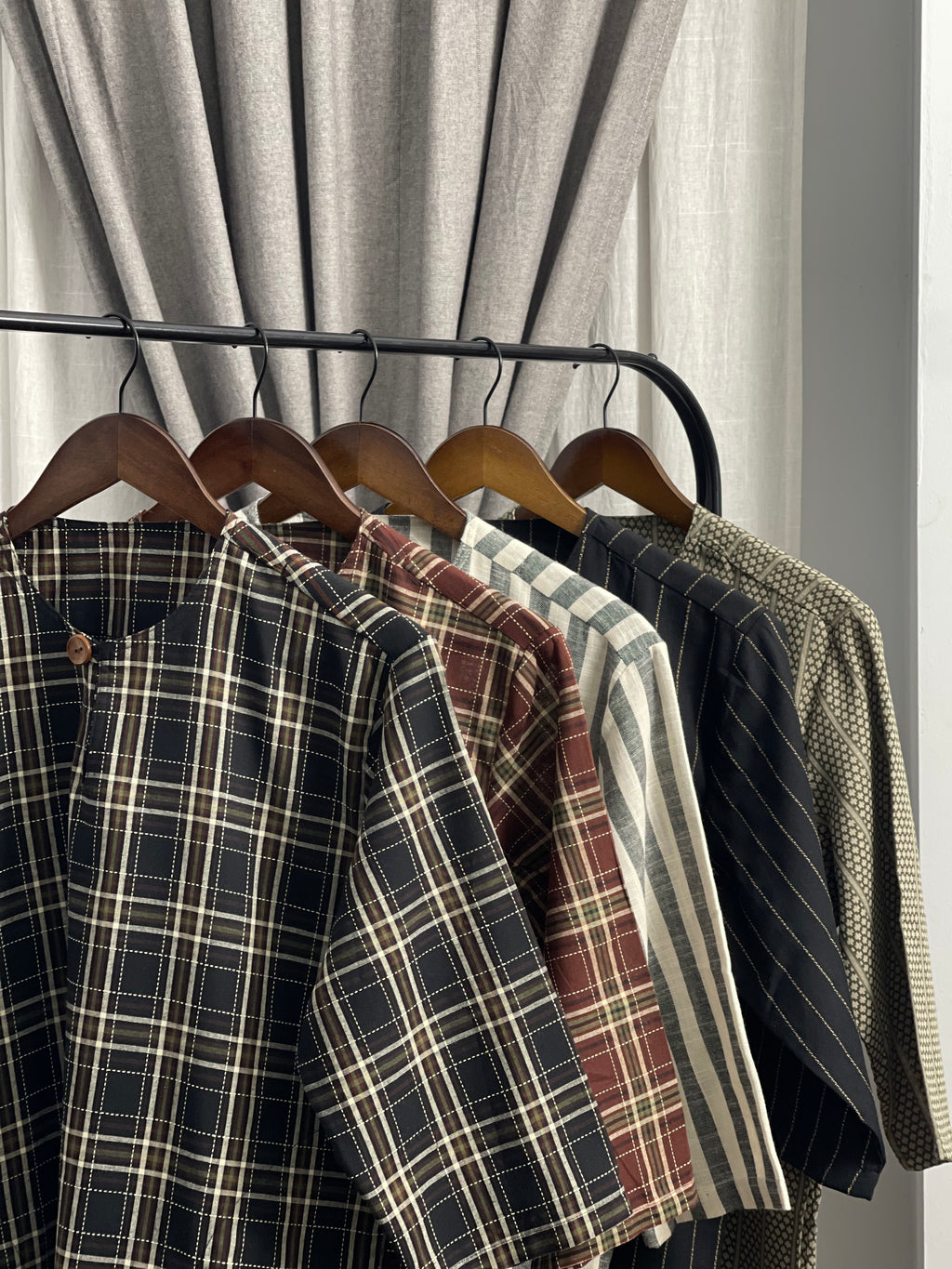 Candra Three Quarter Unisex Top